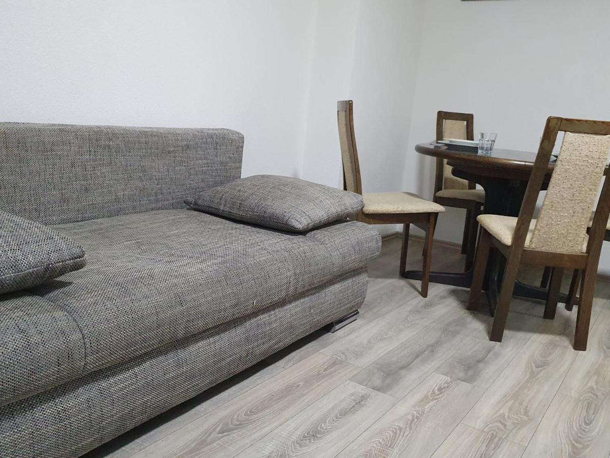 Apartment Flora Three 뒤스부르크 외부 사진